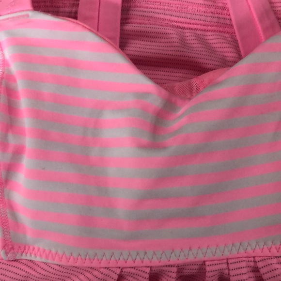 Lu Lu Lemon , pink work our top - Picture 4 of 4